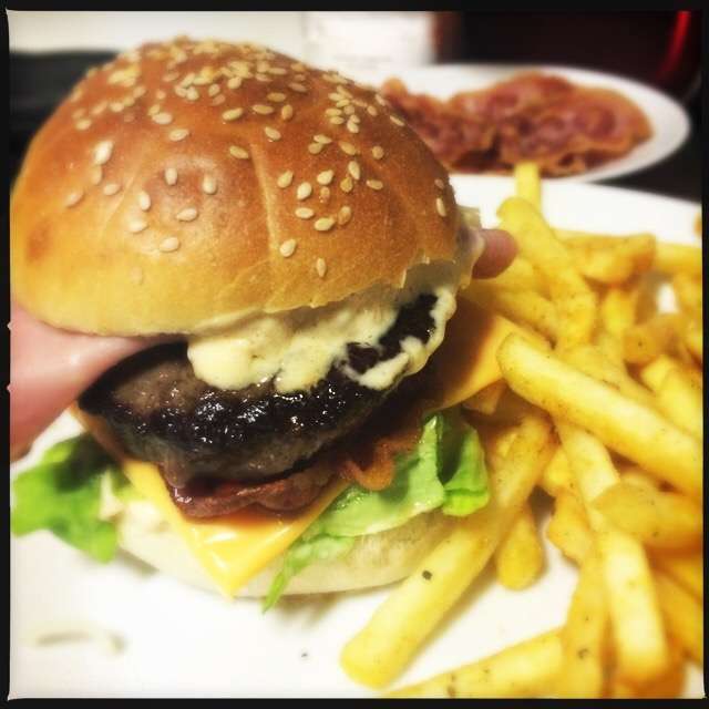 Royale Hamburgers